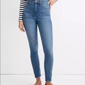 Madewell 11” High rise skinny crop